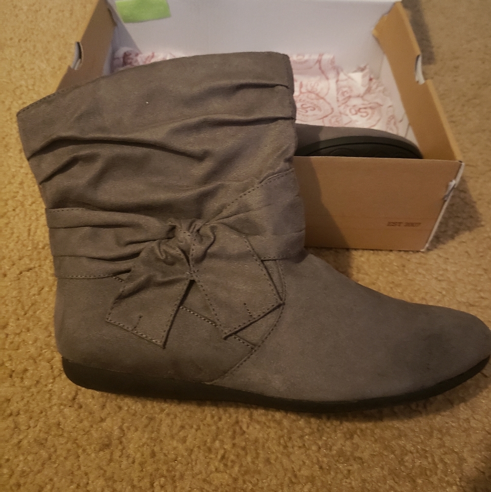 Size 10 grey ankle boots